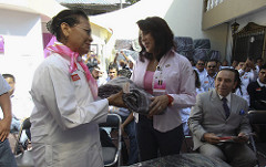 07/11/2012 ENTREGA POR OAXACA DE CORAZÓN COBIJAS A TRAVÉS DE CARAVANAS DE LA SALUD