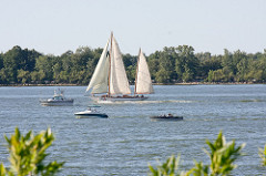 Sailing on Lake Erie