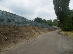 Dirt road close to city center