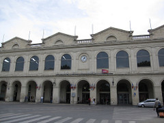 Nimes station