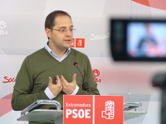 César Luena