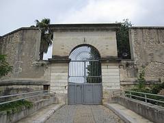 Nimes