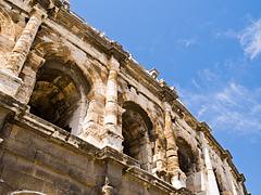 nimes amphitheatre