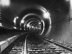 Moscow, single-railed tunnel of the Kirov subway section (ca. 1935)