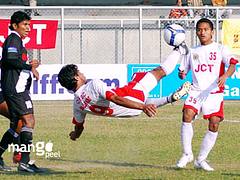 Balwant Singh of JCT tries a overhead kick against Vasco Sports Club at Ludhiana during I league match: 31 Jan 2009 Balwant Singh of JCT tries a overhead kick against Vasco Sports Club at Ludhiana during I league match: 31 Jan 2009