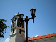La torre, el reloj y la luz