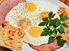 Mmm...Nan and eggs
