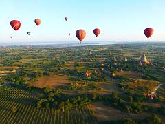 Balloon over Bagan (Myanmar 2013) Balloon over Bagan (Myanmar 2013)