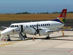 Airlink J41 ZS-OMS GRJ 01