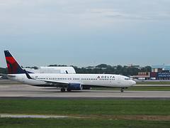 Delta N817DN Boeing 737-900 ATL0514 (52927089947)