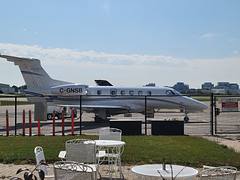 Embraer Phenom 300 C-GNSB