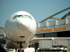 Lufthansa Technik Hamburg - Airbus A340