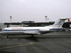 2-10-88 N206P La Guardia (54408093440)