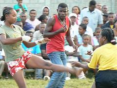 moraingy, even ladies go for a fight
