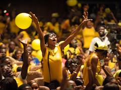 Jaune