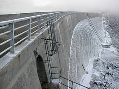 XXXX Reise durch die Schweiz : Staumauer Gries des Griessee in den Alpen - Alps im Kanton Wallis in der Schweiz