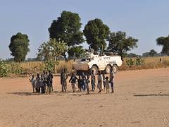 Children with UN Tank