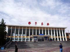 格尔木站 / Golmud Station 格尔木站 / Golmud Station
