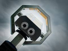 Geneva - Jardin anglais - Binoculars