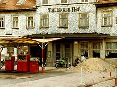 Minol Tankstelle with former Hotel Thüringer Hof, Gotha  DDR, Aug  1989