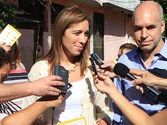 María Eugenia Vidal recorrió el barrio INTA en campaña contra el dengue