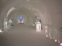 ice gallery in lapponia 02