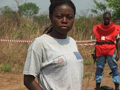 Hortense Sakina, femme démineur